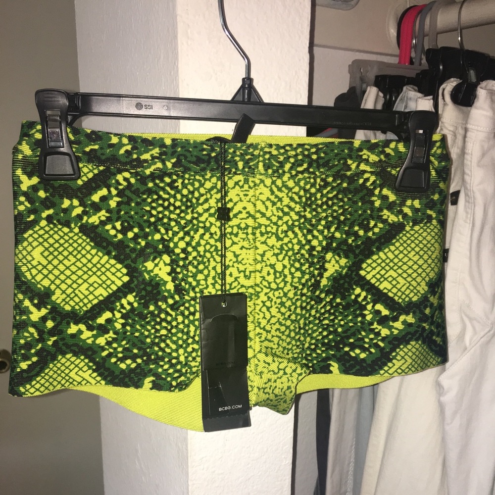 Bcbg Maxazaria printed shorts