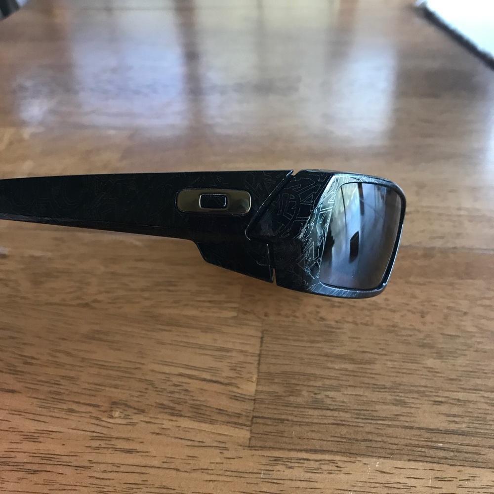 Oakley Gascan sunglasses with Oakley vault