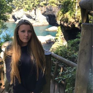 Meet your Posher, Ashlee