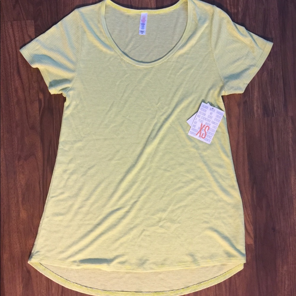 LulaRoe classic T size XS