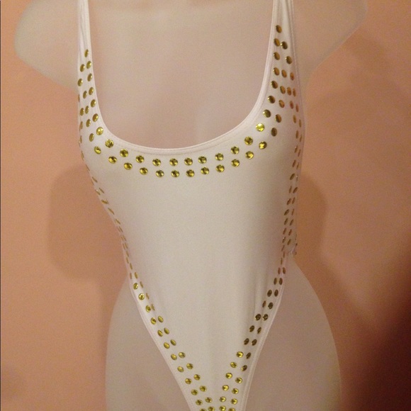 Pink w gold stud embellishments one piece - Picture 2 of 3