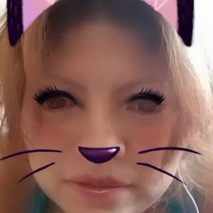 Meet your Posher, Nini