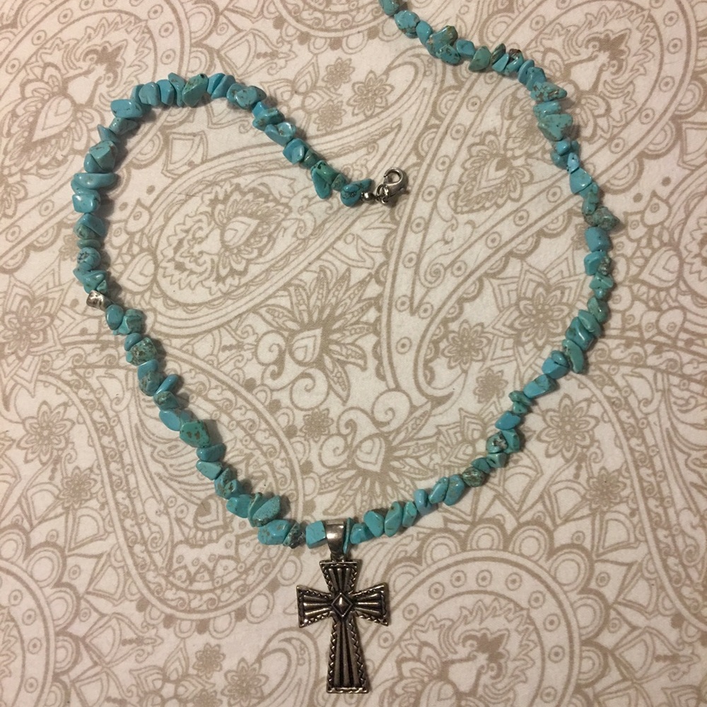 Turquoise necklace with silver cross