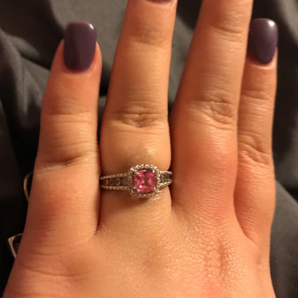 Pink lab created ring - Picture 2 of 3