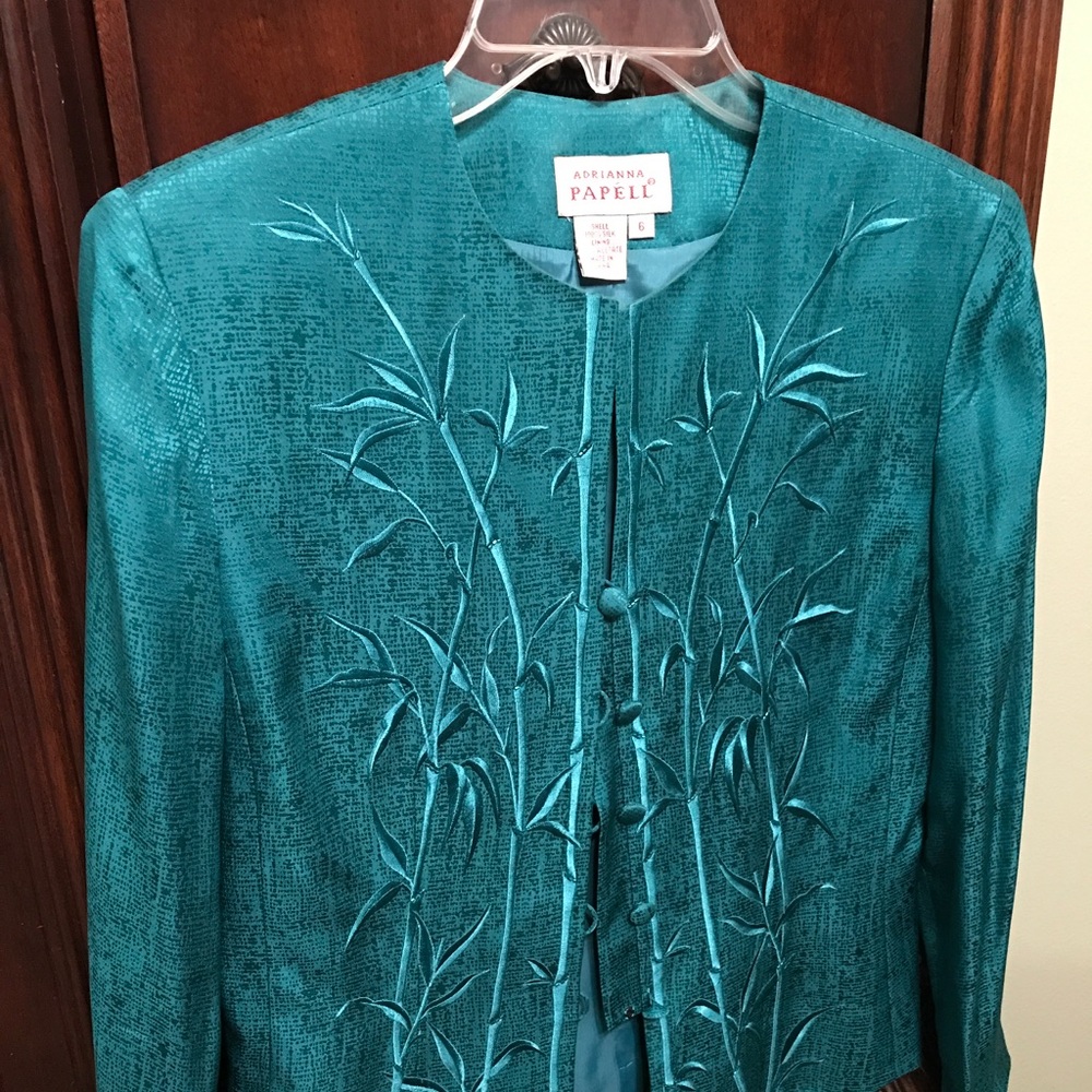 Very Classy--Adrianna Papell Teal 2 pc Suit Sz 6