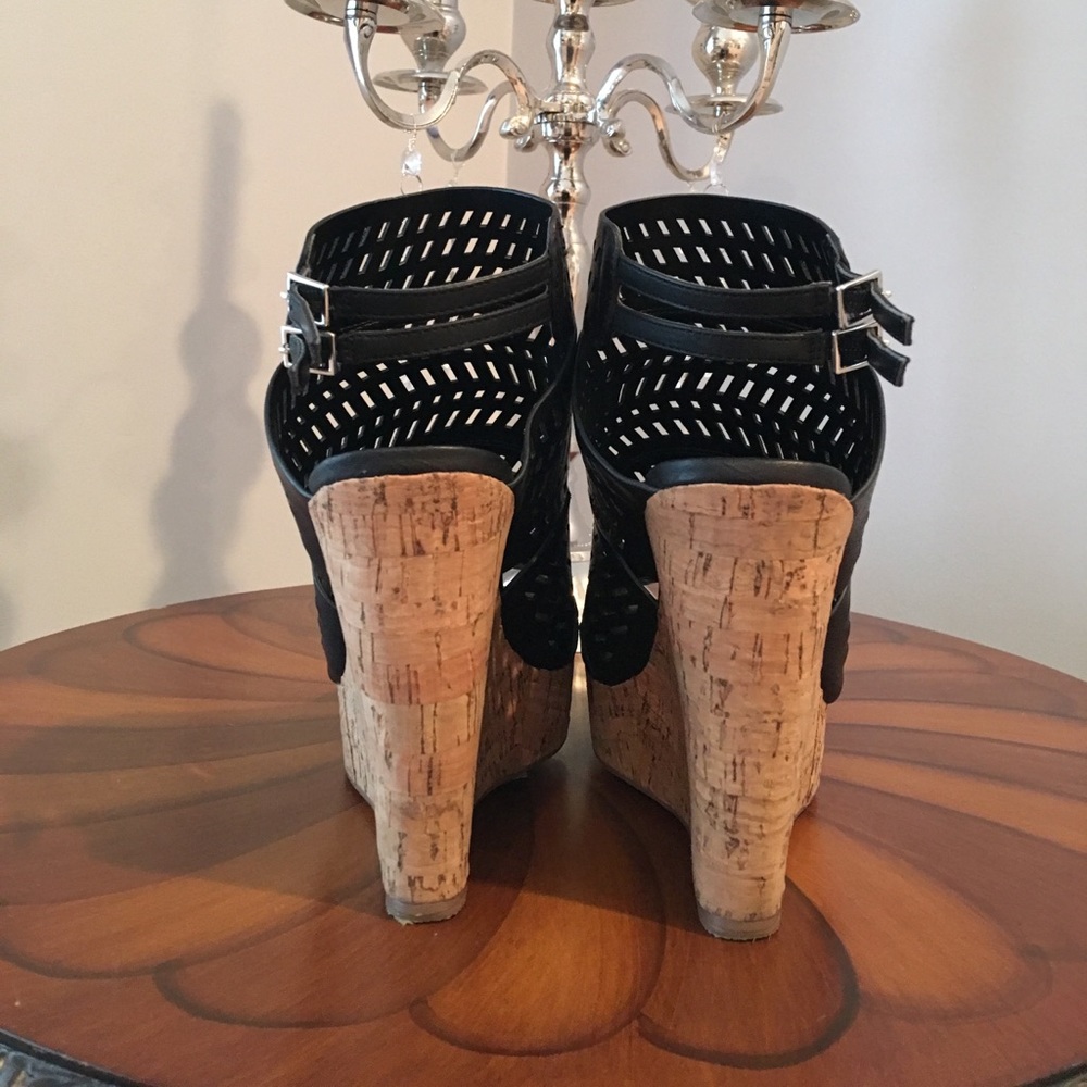 Charles David Wedges - Picture 3 of 4