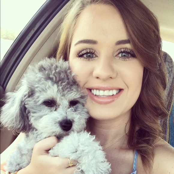 Meet your Posher, Paige - Picture 1 of 1