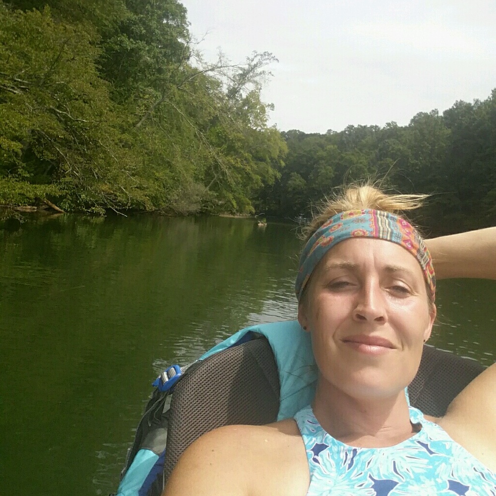 Meet your Posher, Melissa