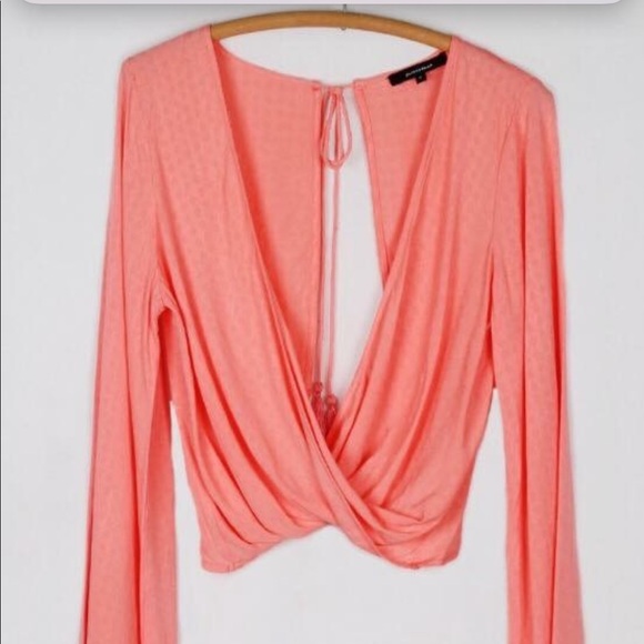 Twist shirt backless wrap - Picture 3 of 3