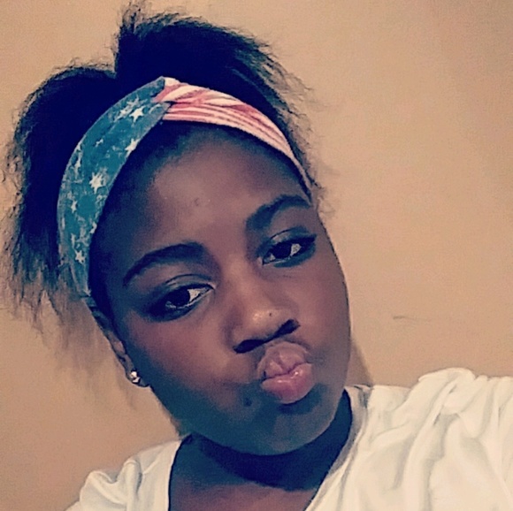 Meet your Posher, Janiah - Picture 1 of 1