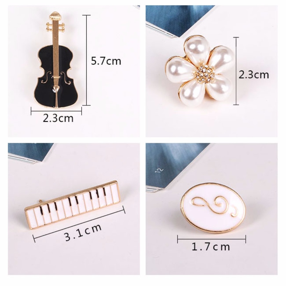 Set of 4 Music Pins Brooches Keyboard Violin Clef - Picture 2 of 5