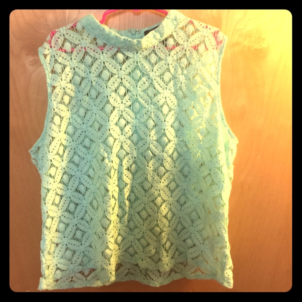 Forever 21 Mint Green Sleeveless Lace Top Size M