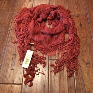 NWT Collection18 Scarf