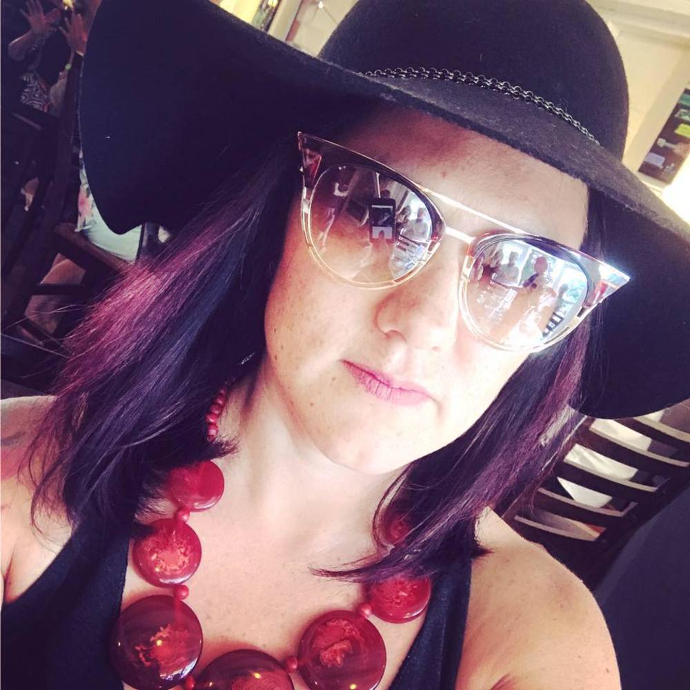 Meet your Posher, Angela