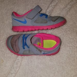 Girls Nike Shoes