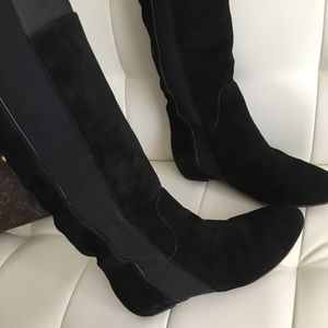 Tsubo Black Winter Boots 8 wedge Comfortable