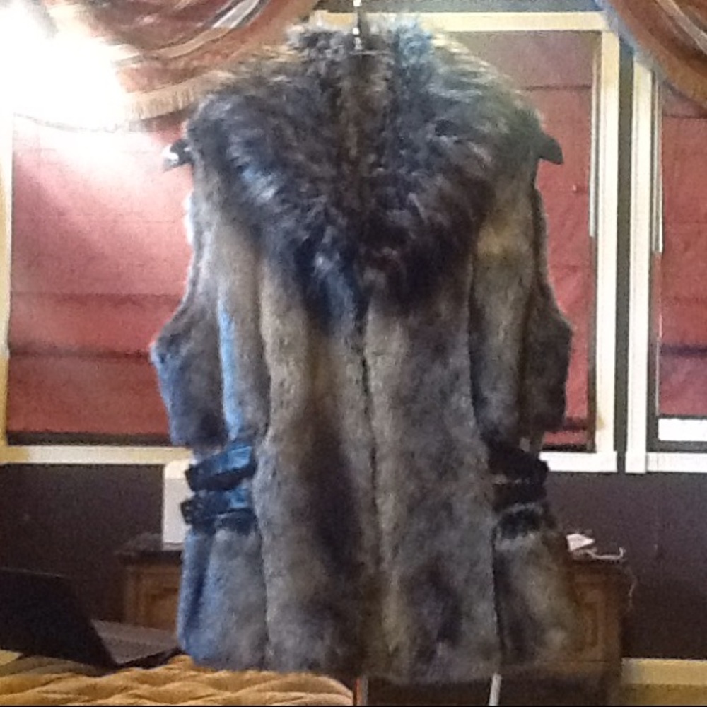 Guess faux fur vest