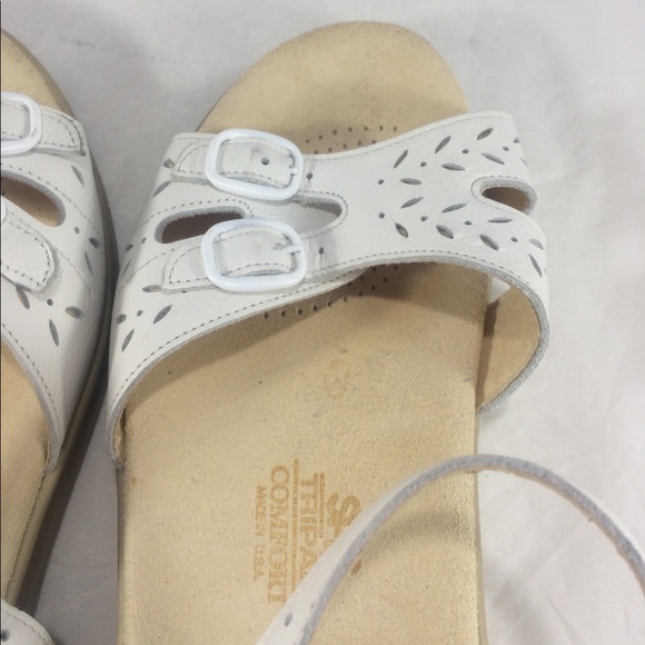 Sas white womens buckle leather sandals. - Picture 6 of 7