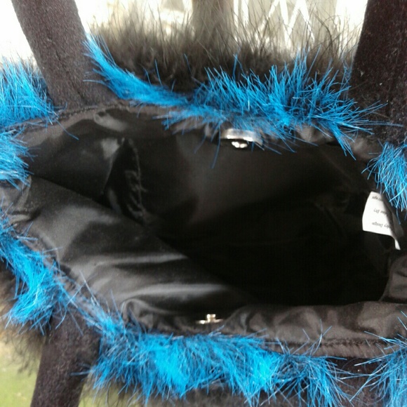 Cobalt Blue Furry Handbag - Picture 4 of 5
