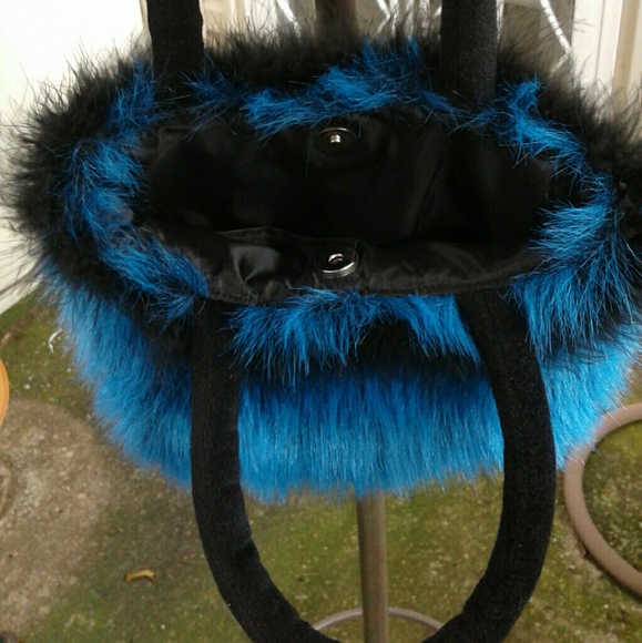 Cobalt Blue Furry Handbag - Picture 5 of 5