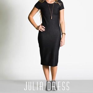Lularoe xs black Julia dress