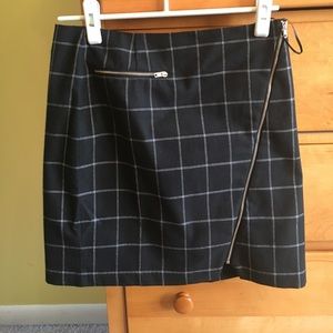 NWT black and white skirt!