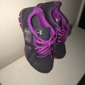 Women’s under armour shoes size 8.5