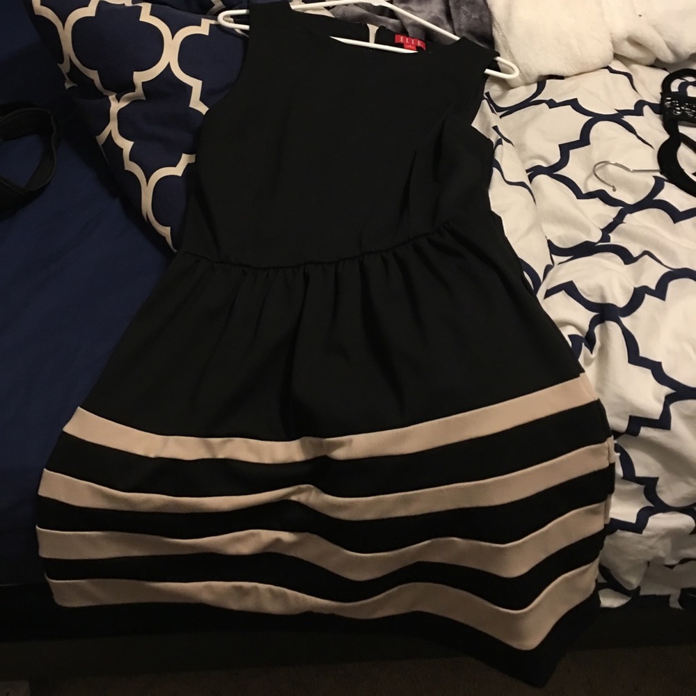 Elle Sleeveless Dress