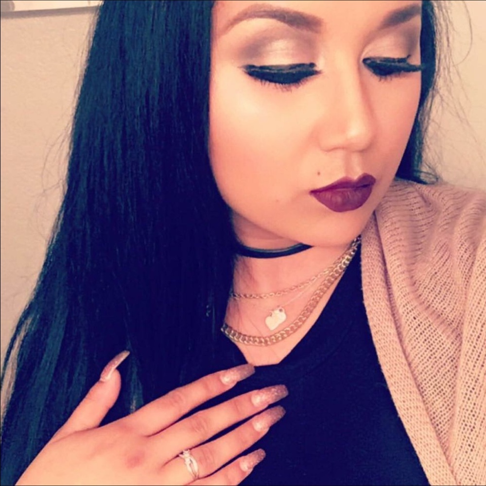 Meet your Posher, Tania