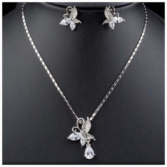 Swarovski Crystals Silver Butterfly Set - Picture 3 of 3