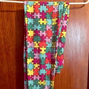 Lularoe one size autism awareness leggings