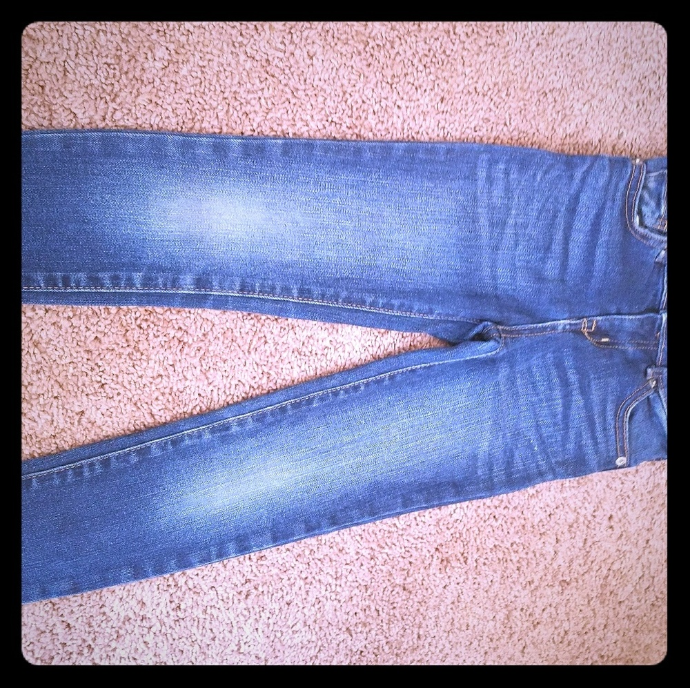 Blue skinny jeans