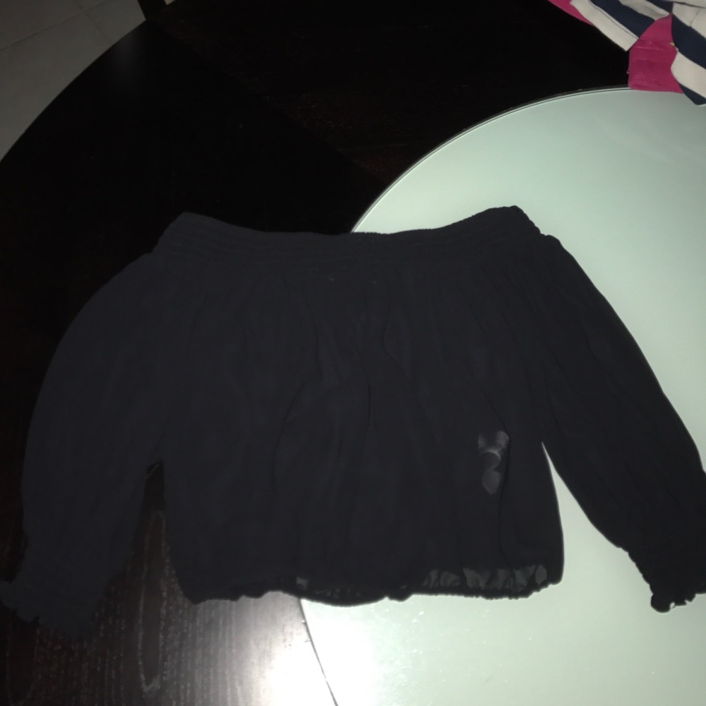 *brand new*forever 21 sheet off the shoulder top