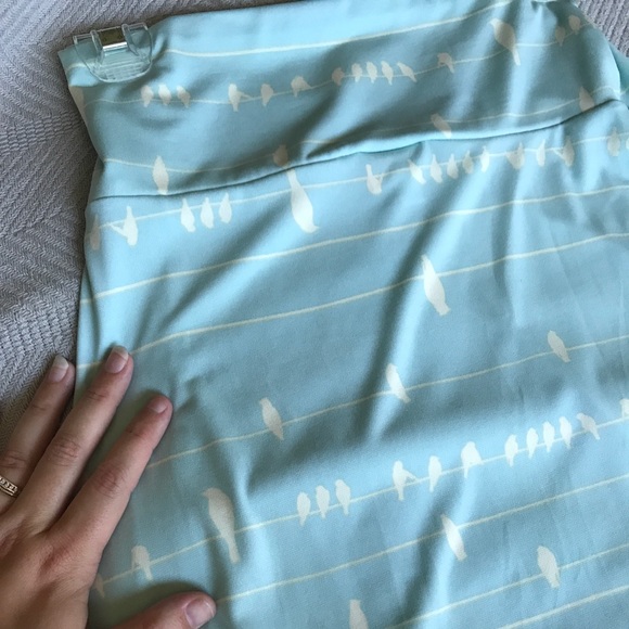 LulaRoe Azure Skirt - Picture 2 of 2