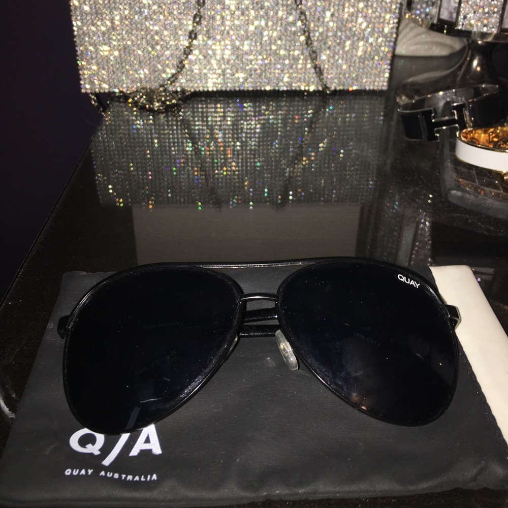 Quay Vivienne sunglasses