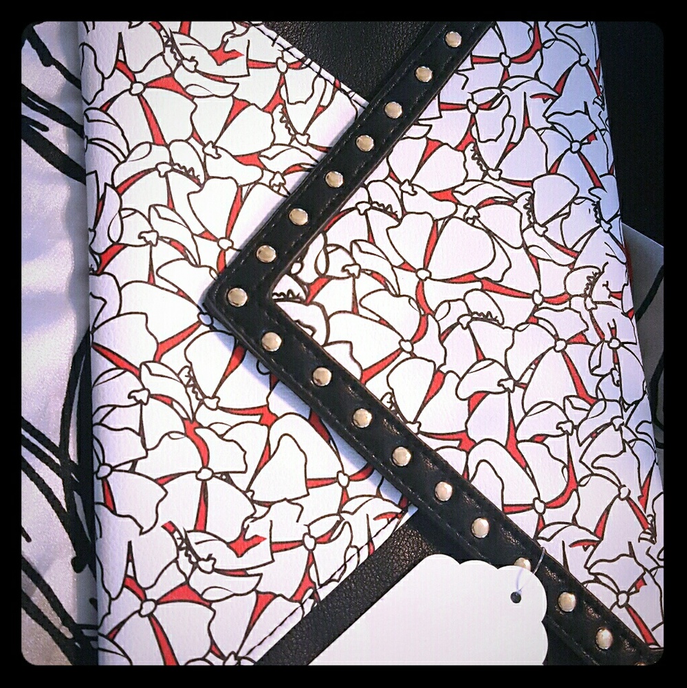 Clutch purse