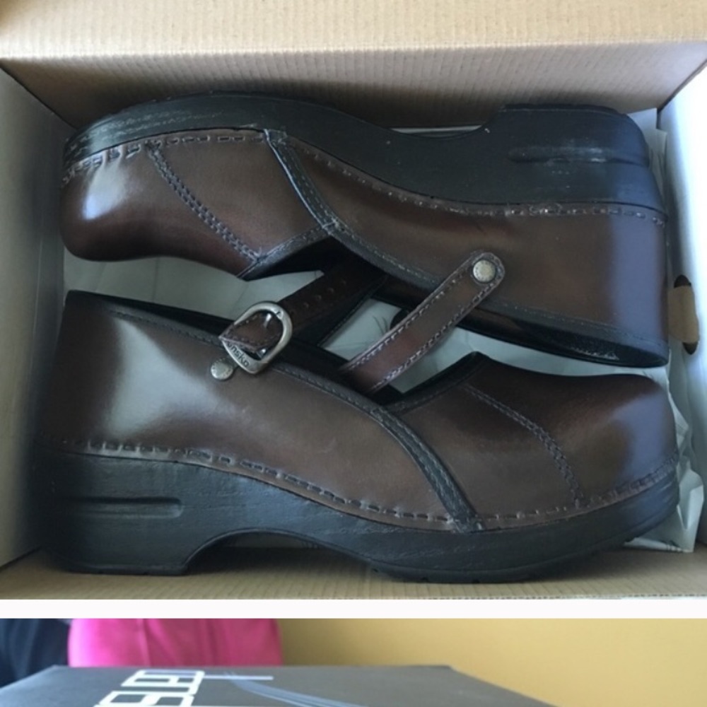 Dansko Brown Mary Jane Clogs like new