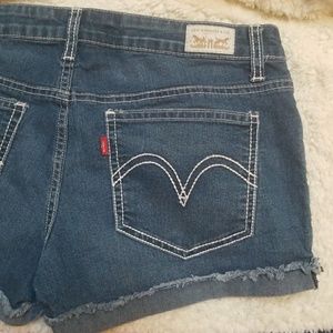 Levi's Shorty Shorts!