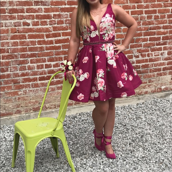 Sherri Hill Dresses - Beautiful Sherri Hill Size 10 Sherri Hill Dresses - Beautiful Sherri Hill Size 10