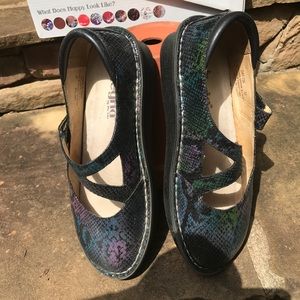 Alegria nursing shoes. Size 37