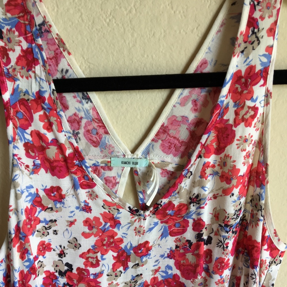 Floral top - Picture 2 of 4