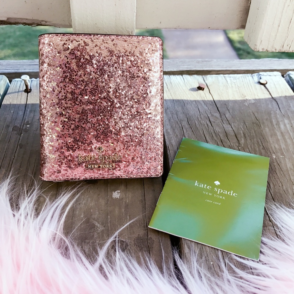 ❗️SOLD❗️Kate Spade Rose Gold Glitter Small Wallet - Picture 6 of 6