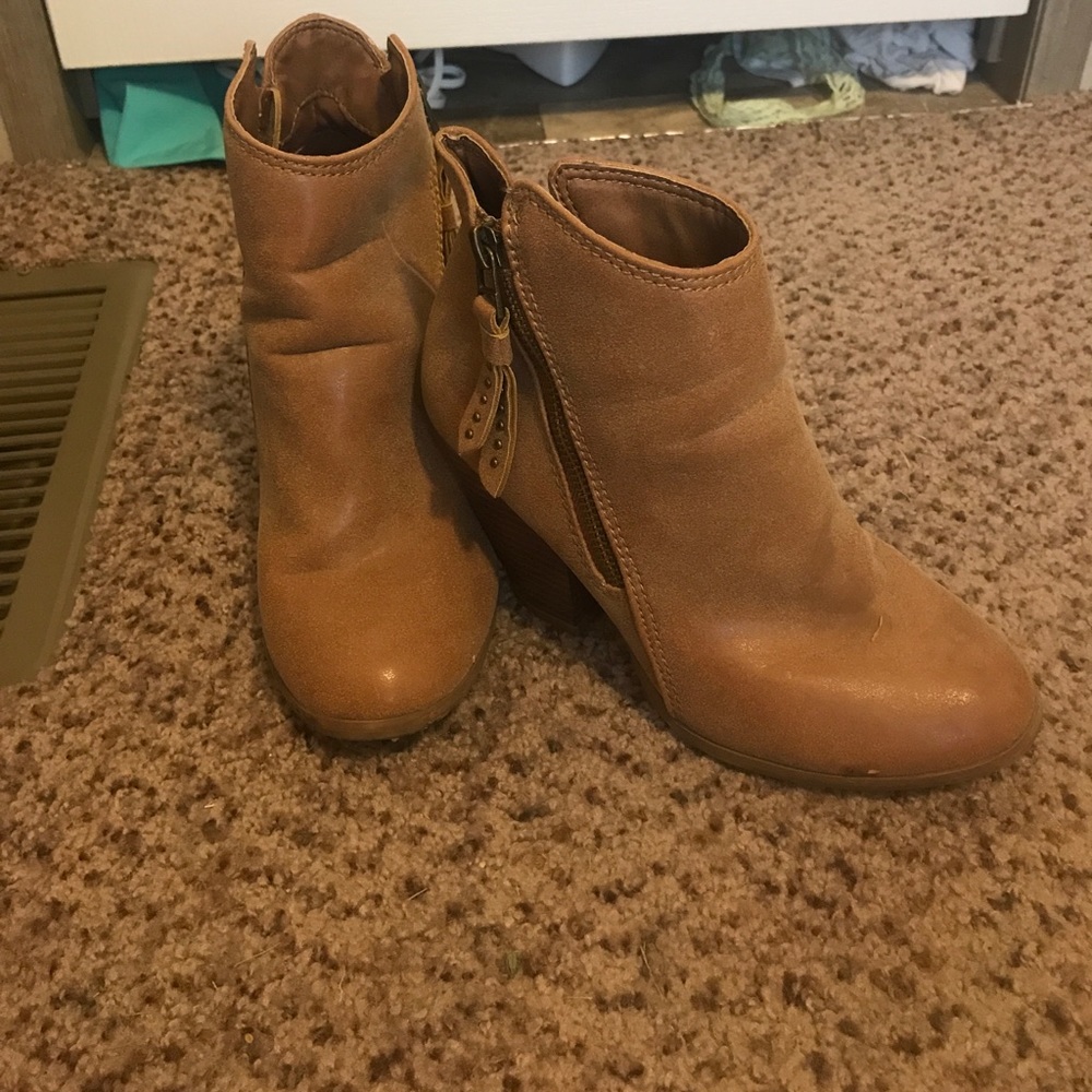 AE booties