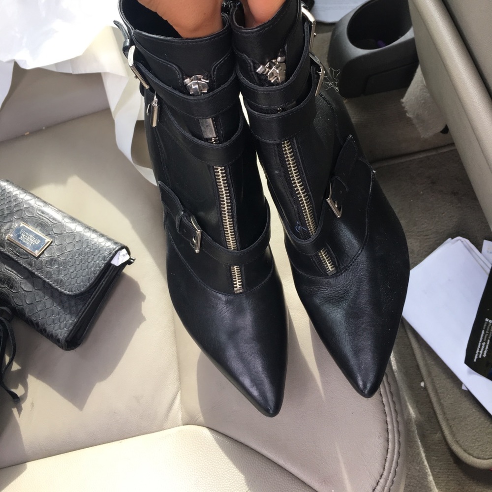 Guess heeled booties( never worn)