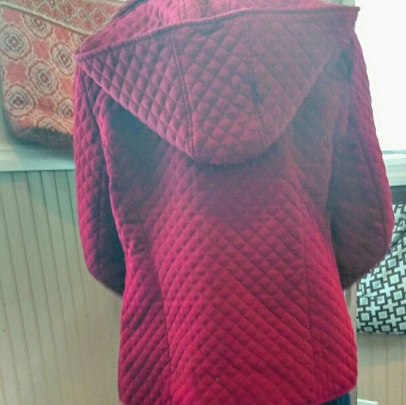 East 5th Wine Color Quilted Jacket w/removablehood - Picture 1 of 2