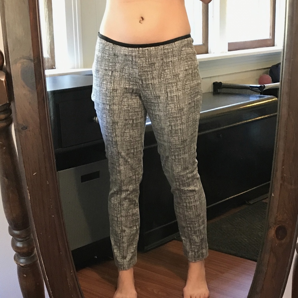 Kenar Super Flattering Stretchy Crop Pants