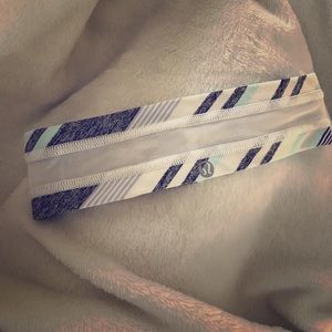 *mesh Lululemon headband