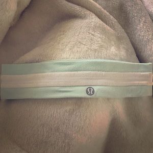 Lululemon headband