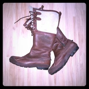 Ugg brown boots lace up size 8 white soft inside