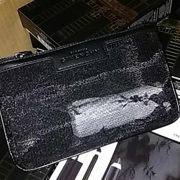 Givenchy gift set🎁🎈 - Picture 2 of 5